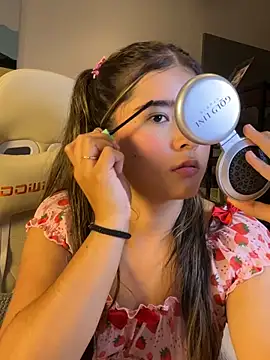 Snapshot of Stormiie777 chatting on 01/04/25, 02:14 Stormiie777 online show from 01/04/25, 02:14