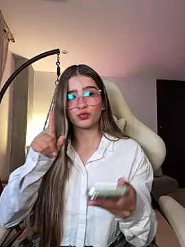 Snapshot of Stormiie777 chatting on 02/01/26, 11:14 Stormiie777 online show from 02/01/26, 11:14