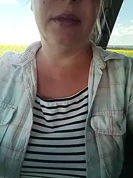 Saysomething3 online show from 04/19/26, 10:03