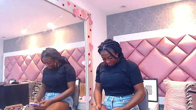 DanielaDuff online show from 03/03/26, 07:42