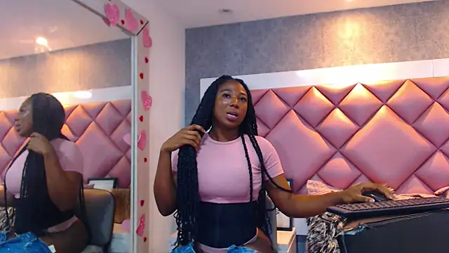 DanielaDuff online show from 03/15/26, 07:42