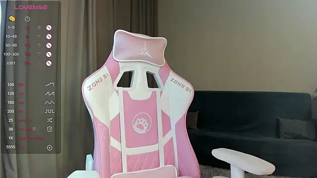 JenniferQueen11 online show from 01/12/25, 03:36