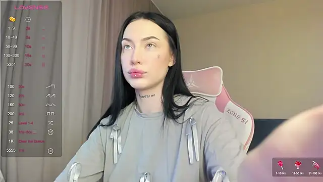 JenniferQueen11 online show from 01/17/25, 06:47