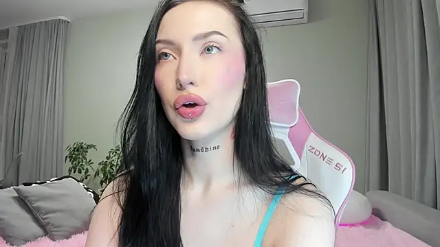 JenniferQueen11 online show from 09/11/25, 01:55