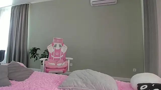 JenniferQueen11 online show from 09/21/25, 08:16