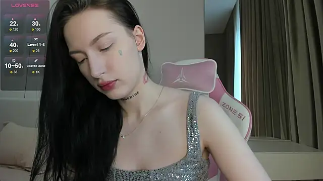 JenniferQueen11 online show from 05/31/26, 10:33