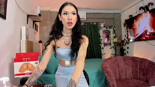 Snapshot of EnchantressFuckXxx chatting on 05/05/26, 02:47 EnchantressFuckXxx online show from 05/05/26, 02:47