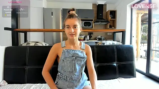 ElizSweet online show from 01/18/26, 07:12