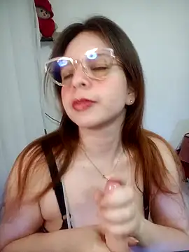 lorenitabella online show from 04/14/26, 09:04