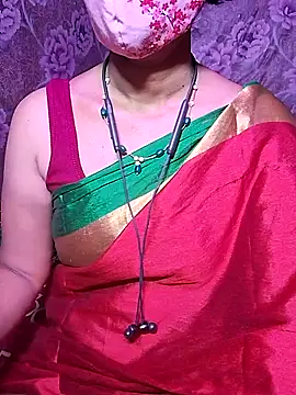 Snapshot of XBHUUME chatting on 03/06/25, 05:22 XBHUUME online show from 03/06/25, 05:22