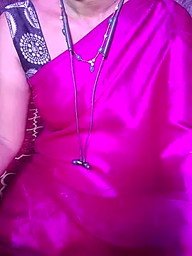 XBHUUME online show from 10/31/25, 04:19