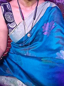 XBHUUME online show from 02/10/26, 04:44