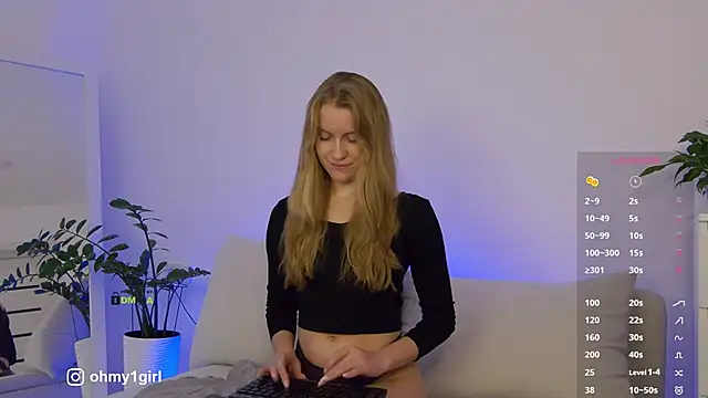 Fallinlove1 online show from 12/05/25, 03:20