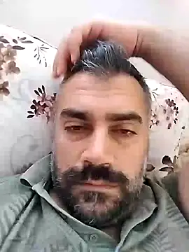 Snapshot of kevgir08 chatting on 07/12/26, 11:23 kevgir08 online show from 07/12/26, 11:23