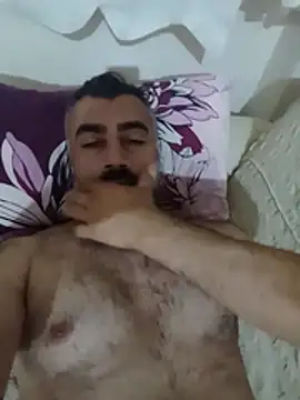 Snapshot of kevgir08 chatting on 07/13/26, 10:12 kevgir08 online show from 07/13/26, 10:12