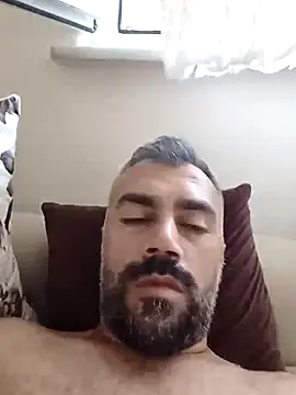 Snapshot of kevgir08 chatting on 07/22/26, 01:14 kevgir08 online show from 07/22/26, 01:14
