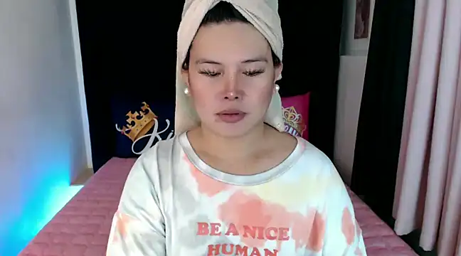 Snapshot of Angelic_Fuckerxxx chatting on 01/13/25, 04:39 Angelic Fuckerxxx online show from 01/13/25, 04:39