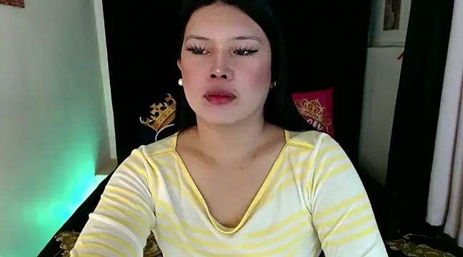 Snapshot of Angelic_Fuckerxxx chatting on 02/13/25, 06:30 Angelic Fuckerxxx online show from 02/13/25, 06:30