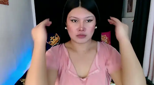 Snapshot of Angelic_Fuckerxxx chatting on 02/13/25, 10:34 Angelic Fuckerxxx online show from 02/13/25, 10:34