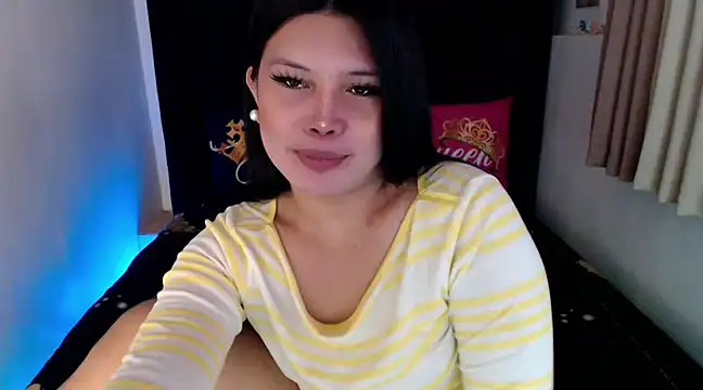 Snapshot of Angelic_Fuckerxxx chatting on 03/05/25, 08:43 Angelic Fuckerxxx online show from 03/05/25, 08:43