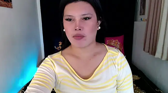 Snapshot of Angelic_Fuckerxxx chatting on 03/14/25, 04:10 Angelic Fuckerxxx online show from 03/14/25, 04:10