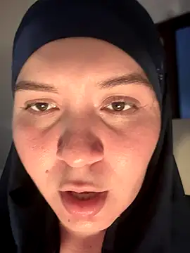 MatchedEyebrow online show from 10/19/25, 09:59