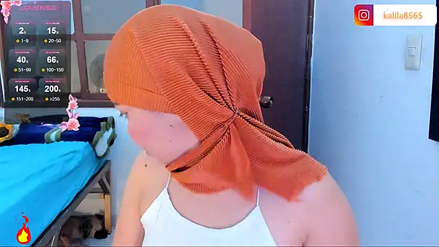 MatchedEyebrow online show from 12/20/25, 09:22