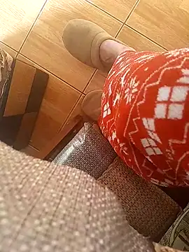 feet toes online show from 03/11/25, 06:32