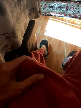 Snapshot of feet_toes chatting on 07/06/26, 06:32 feet toes online show from 07/06/26, 06:32