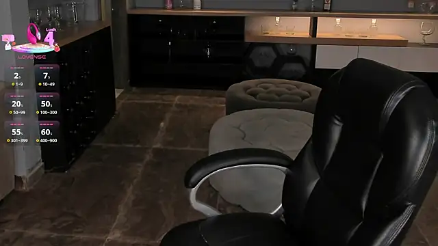 MadelineFox online show from 04/10/26, 09:36