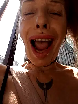 FrozenWaffle online show from 02/18/26, 03:19