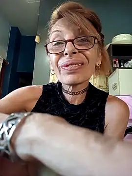 FrozenWaffle online show from 04/10/26, 04:55