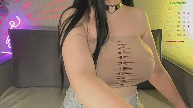 ReinaKousaka online show from 02/02/26, 03:33