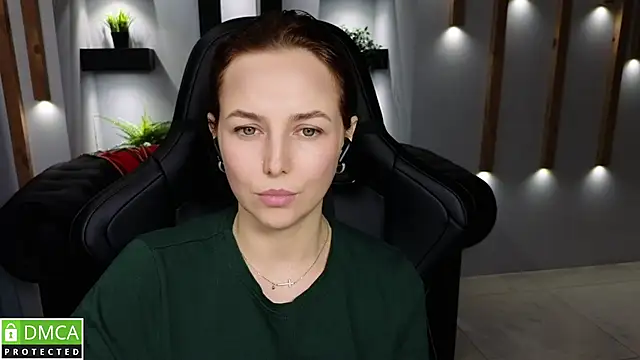 Mira Mermayd online show from 12/22/24, 04:17