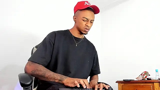 YeremiBrowm online show from 02/24/25, 08:36