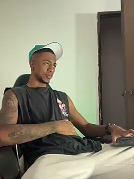 YeremiBrowm online show from 03/10/25, 08:34