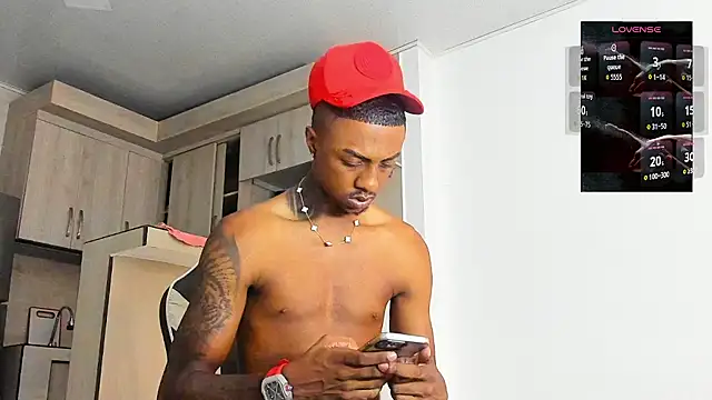 YeremiBrowm online show from 10/30/25, 08:42