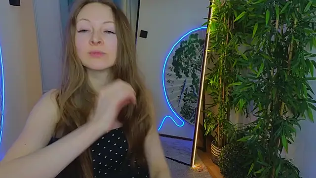 Snapshot of freya_nilsson chatting on 12/20/24, 07:17 freya nilsson online show from 12/20/24, 07:17