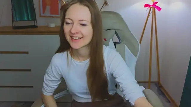 Snapshot of freya_nilsson chatting on 02/04/25, 09:38 freya nilsson online show from 02/04/25, 09:38