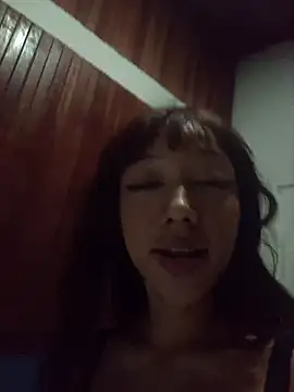 Karmakuro online show from 04/15/26, 01:23