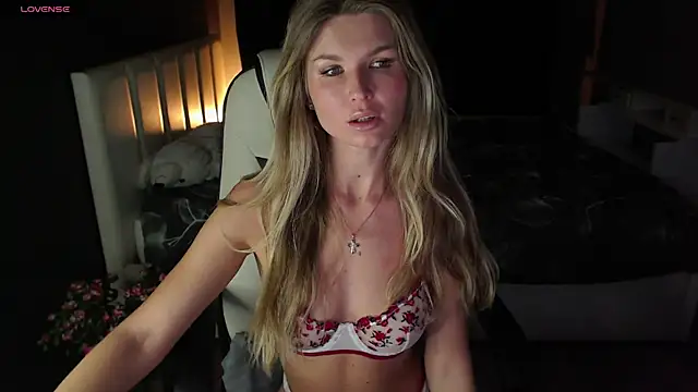 AngelMiaM online show from 01/29/25, 08:04