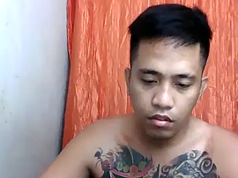 Snapshot of Thyler08 chatting on 12/14/24, 02:12 Thyler08 online show from 12/14/24, 02:12