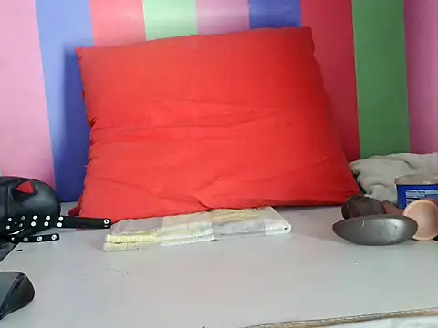 Snapshot of doggy38 chatting on 11/16/25, 02:22 doggy38 online show from 11/16/25, 02:22