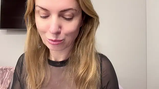 RachellAmazing online show from 02/13/25, 09:17