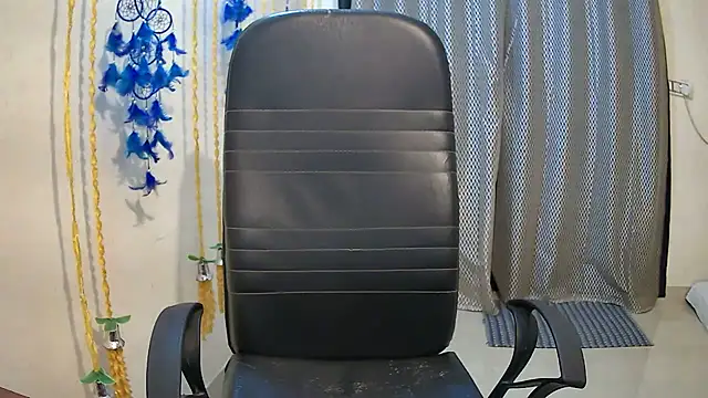 avav love online show from 09/09/25, 11:21