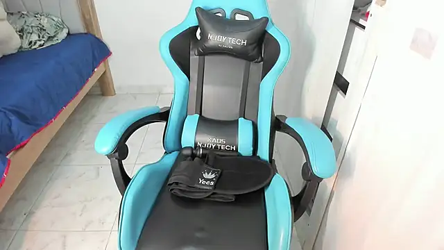 Lunastar02 online show from 03/14/25, 12:40