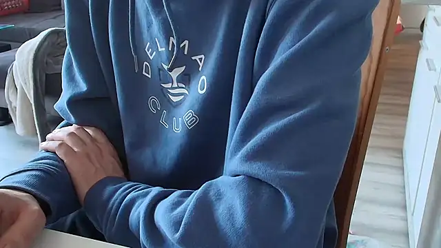 paerchen2023 online show from 01/17/26, 02:11