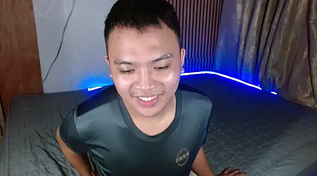 Snapshot of xsweetasian69x chatting on 01/05/25, 05:09 xsweetasian69x online show from 01/05/25, 05:09