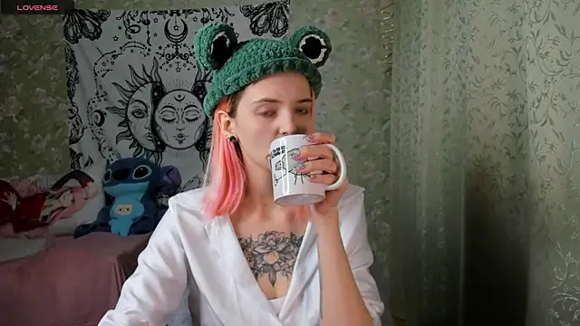 Cutie Adelia online show from 01/07/25, 01:03