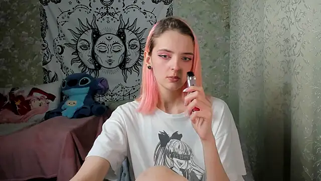 Cutie Adelia online show from 02/06/25, 11:21